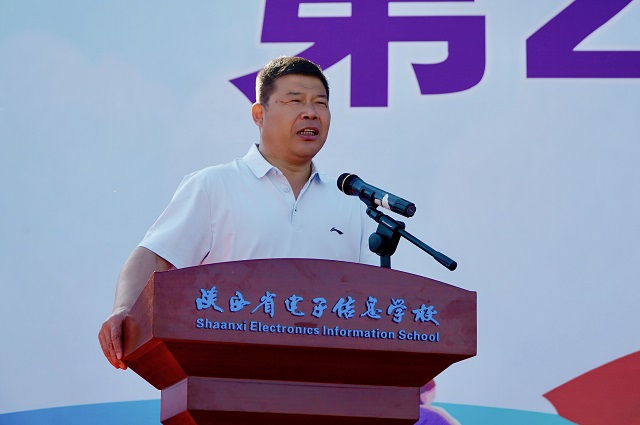 黨委書記顧學(xué)福宣布第29屆運(yùn)動(dòng)會開幕.jpg